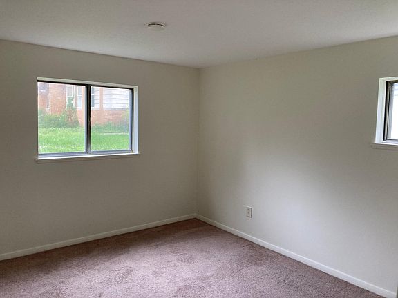 5th image of 21037 Southbend Cir