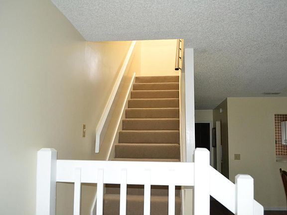 4th image of 8300 Plaza Gate Ln APT 1232