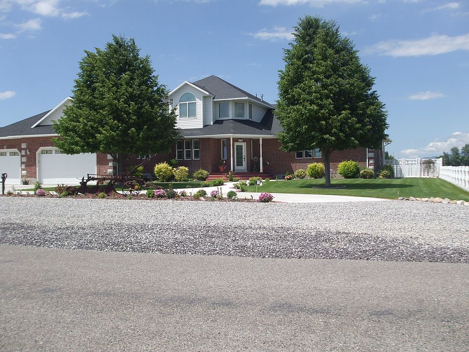 Nice home in the country