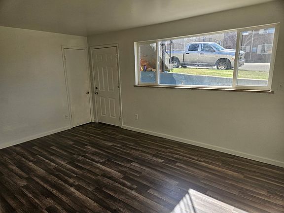 3rd image of 5564 S Grant St #5576
