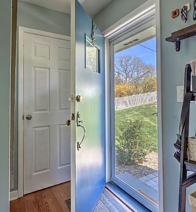 3rd image of 64 W Rayburn Rd