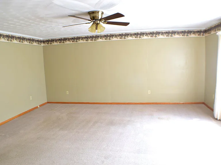 1160 Forest Hill Rd — Photo 6