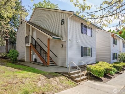 4231 NE 5th Street #E201, Renton, WA, 98059