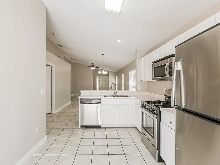 3406 Palm Beach Dr — Photo 8