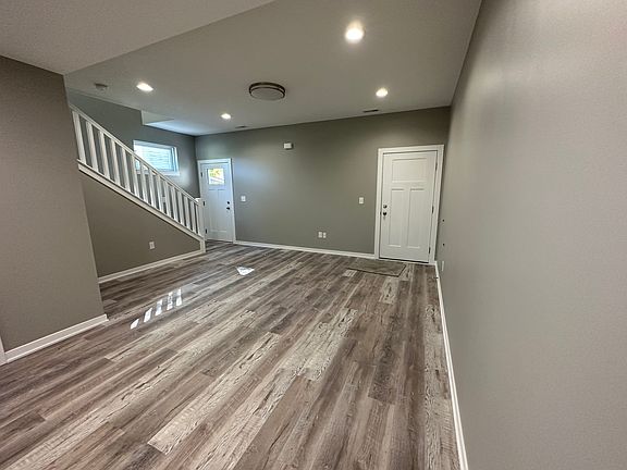 3rd image of 8269 E Main St