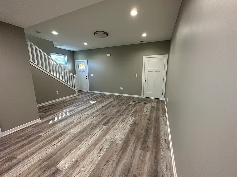 8269 E Main St — Photo 4