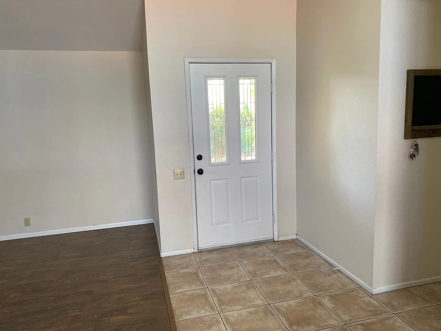 4 bed, 1712 sqft, $3,300 — Photo 2