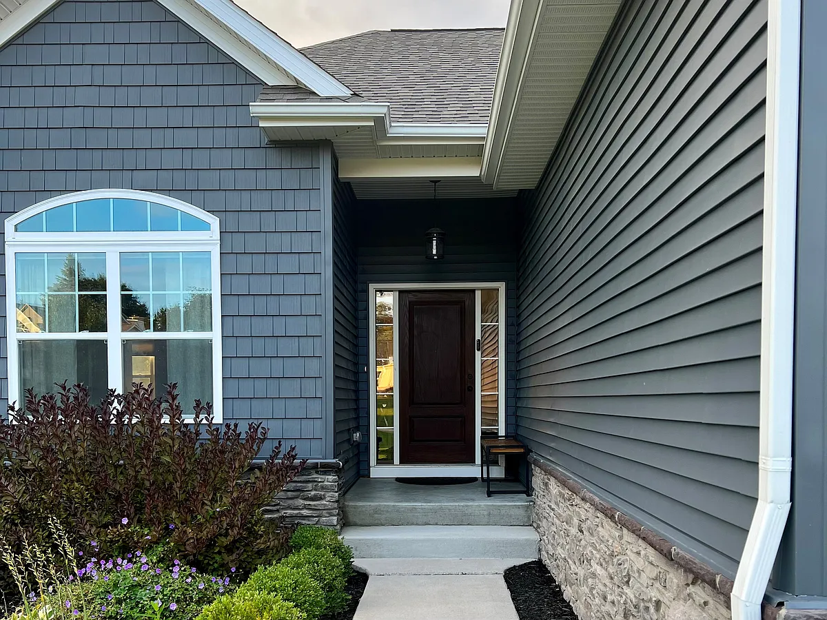 Building Photo - 1285 Sweet Grass Trl