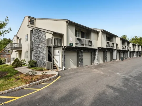 44 Hart Dr, West Orange Twp., NJ 07052