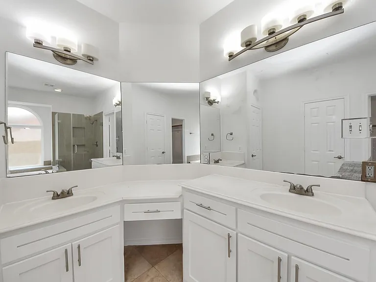 11207 Satin Tail Ln — Photo 31