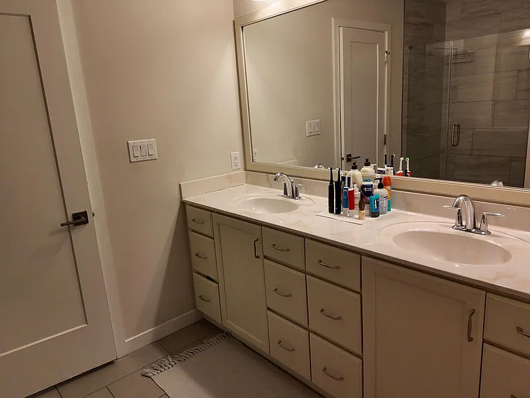 148 Kennedy Dr — Photo 19