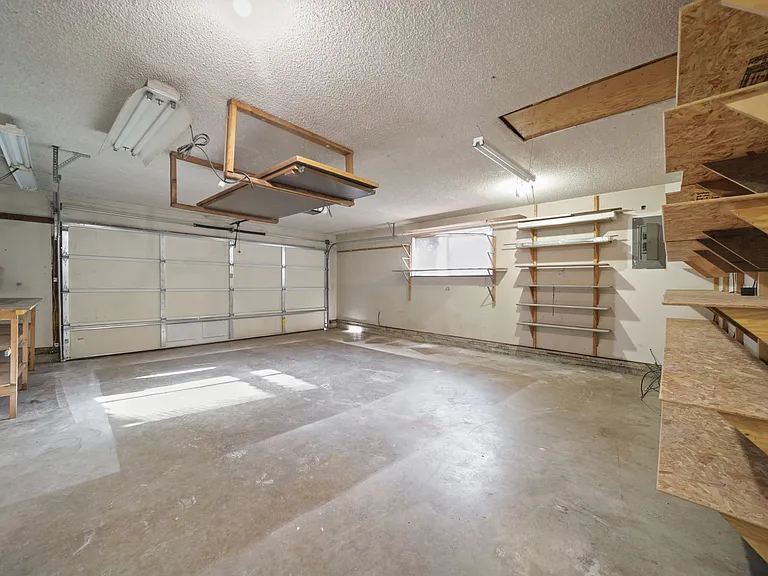 4323 Glen Terra Dr SE — Photo 25