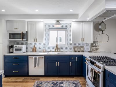 335 Riviera Dr, Costa Mesa, CA, 92627