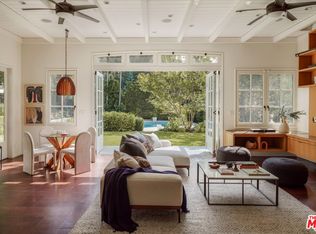 5128 Oakwood Ave, La Canada Flintridge, CA 91011