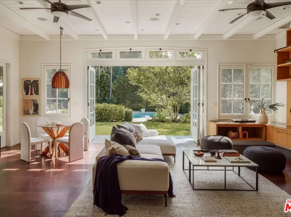 5128 Oakwood Ave, La Canada Flintridge, CA 91011