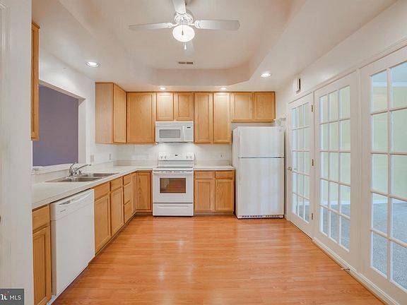 2nd image of 6905 Carmel Ln