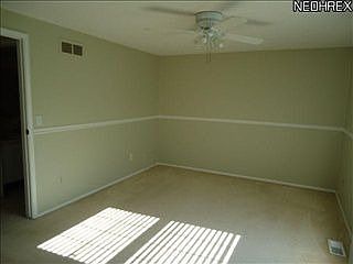 4th image of 652 Topaz Ln