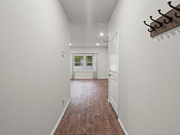5th image of 204 Comal Drive