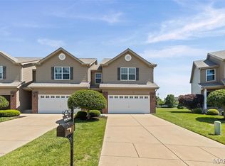 836 Harbor Woods Dr, Fairview Heights, IL 62208