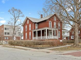 212 W High St APT 4, Urbana, IL 61801