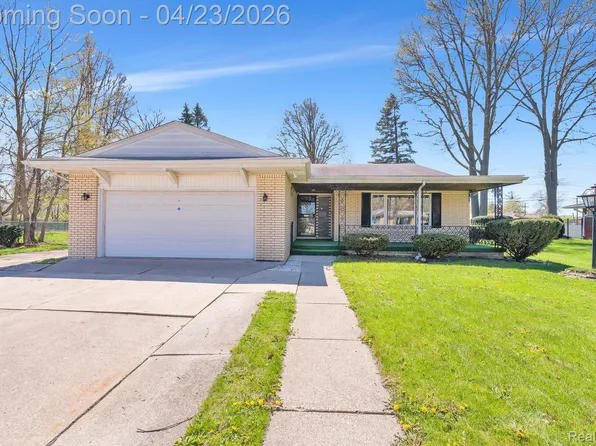 26211 Ross St, Inkster, MI 48141