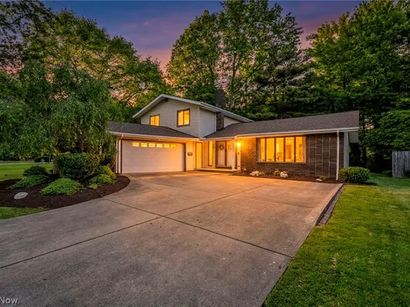 27020 Sleepy Hollow Dr, Westlake, OH 44145