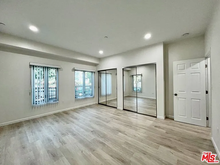 1409 N Hobart Blvd #101 — Photo 10