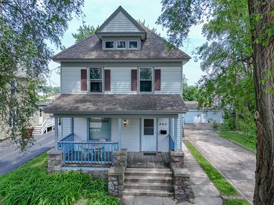 645 E Calhoun St, Woodstock, IL, 60098