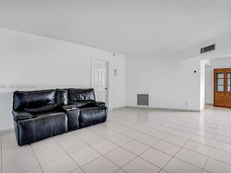3990 NW 42nd Ave #403 — Photo 8