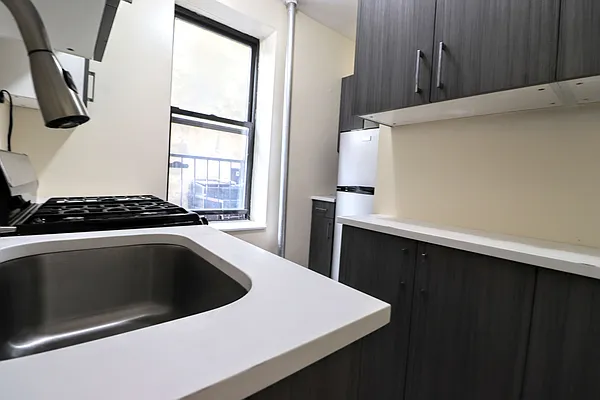 Rented by Abba Realty Associates INC | media 27