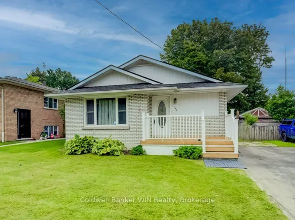140 Queen St E, Wellington North, ON N0G 2L3
