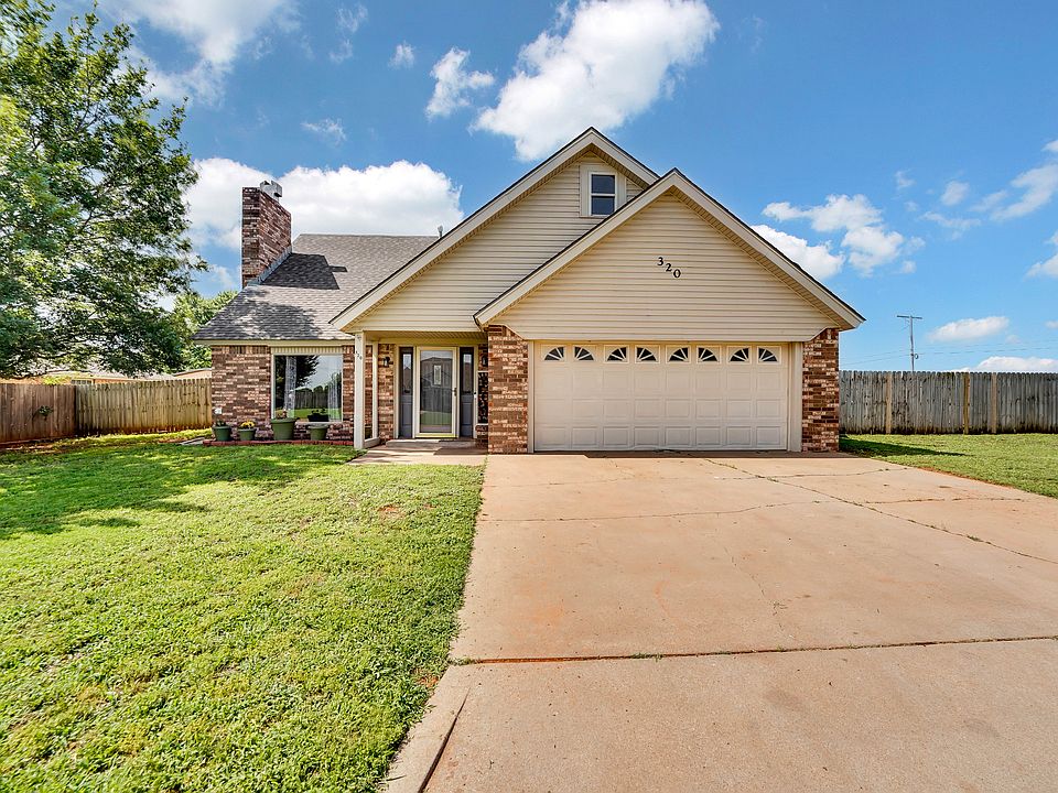 1st image of 320 Elkview Dr