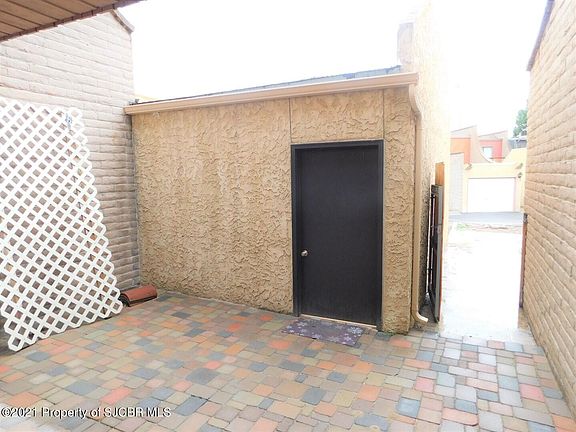 5th image of 1052 E Navajo St #D