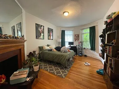 191 Winthrop Rd #1 — Photo 3