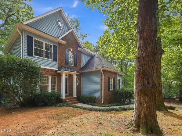 2202 Running Pine Ct, Hillsborough, NC 27278