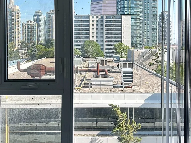 5858 Yonge St #321 — Photo 18