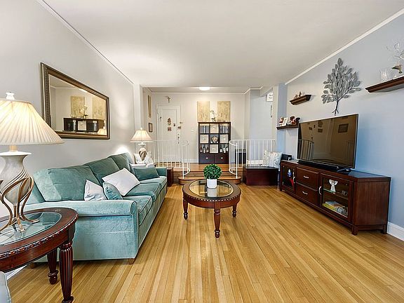 3rd image of 2600 Henry Hudson Pkwy APT 5B
