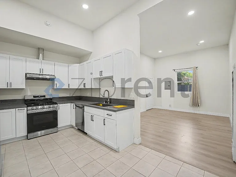 1331 S Park Ave #1333 — Photo 8
