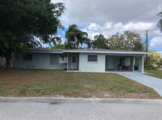 1748 Valencia Dr, Venice, FL 34293