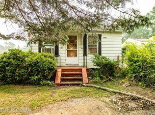 3082 Churchill Rd, Auburn Hills, MI 48326
