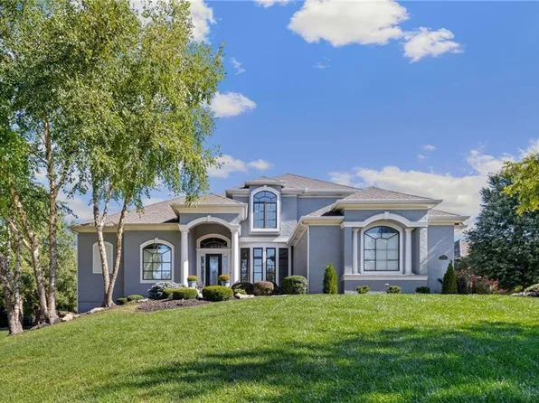 2848 W 138th Ter, Leawood, KS 66224