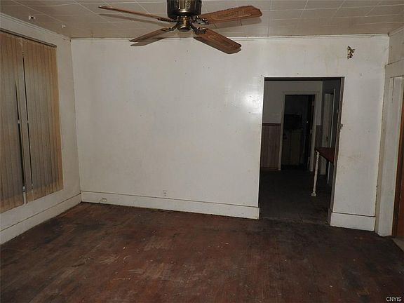 4th image of 231 Hier Ave