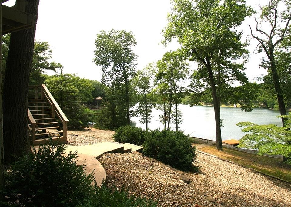 1st image of 29 Tamworth Cir