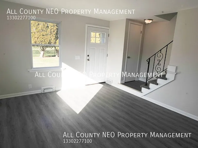2114 Market Ave N #1 — Photo 13