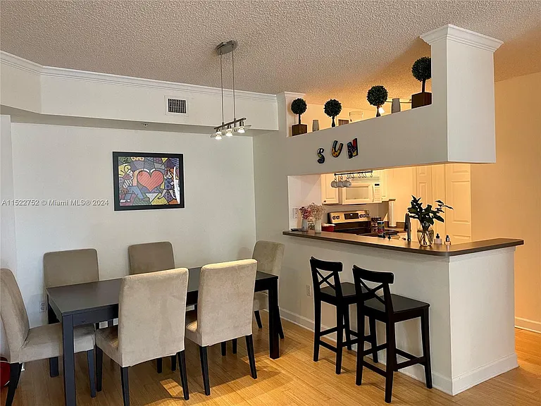17145 N Bay Rd #Penthouse 4609 — Photo 3
