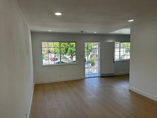 2 bed, 821 sqft, $2,800 — Photo 4