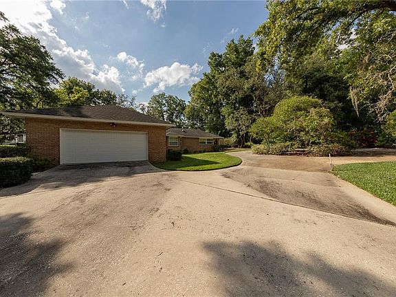 3rd image of 701 Sweetwater Club Blvd