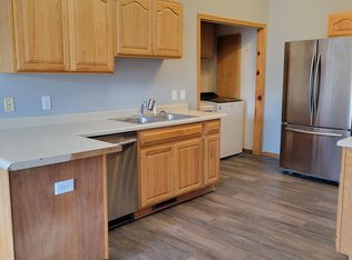 812 State St, River Falls, WI 54022