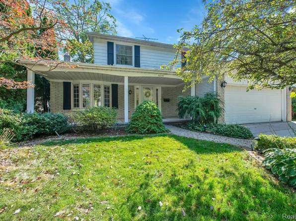 20157 Coachwood Rd, Riverview, MI 48193