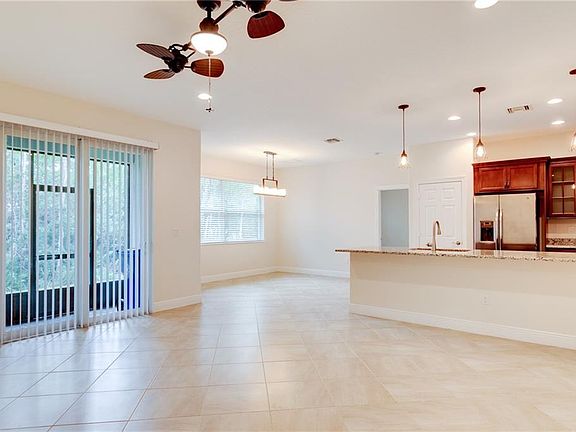 4th image of 2253 Timberlake Cir